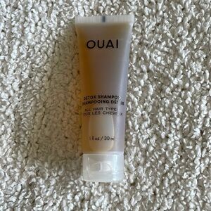 ouai detox shampoo / new
